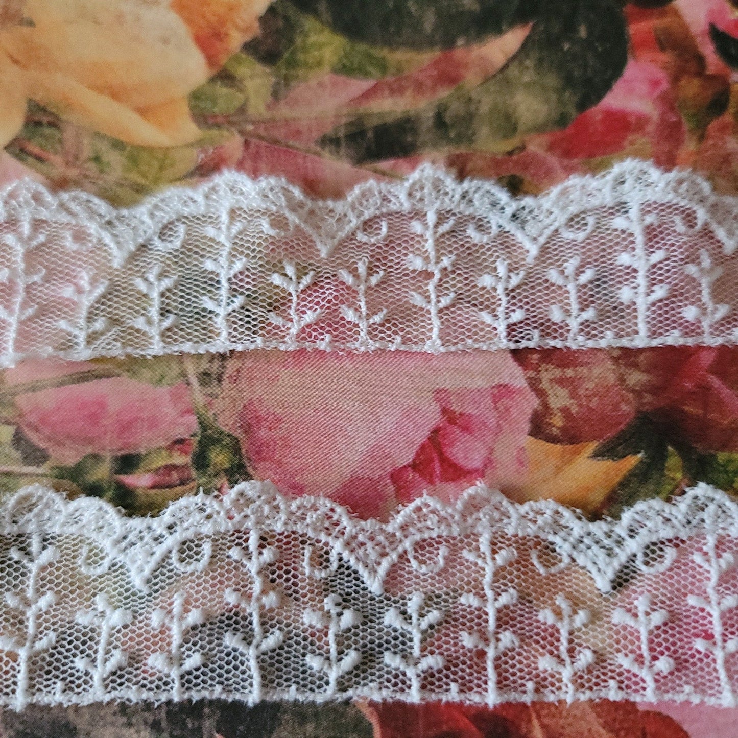 B-75 - 1" Wide Lace - 1 Yard