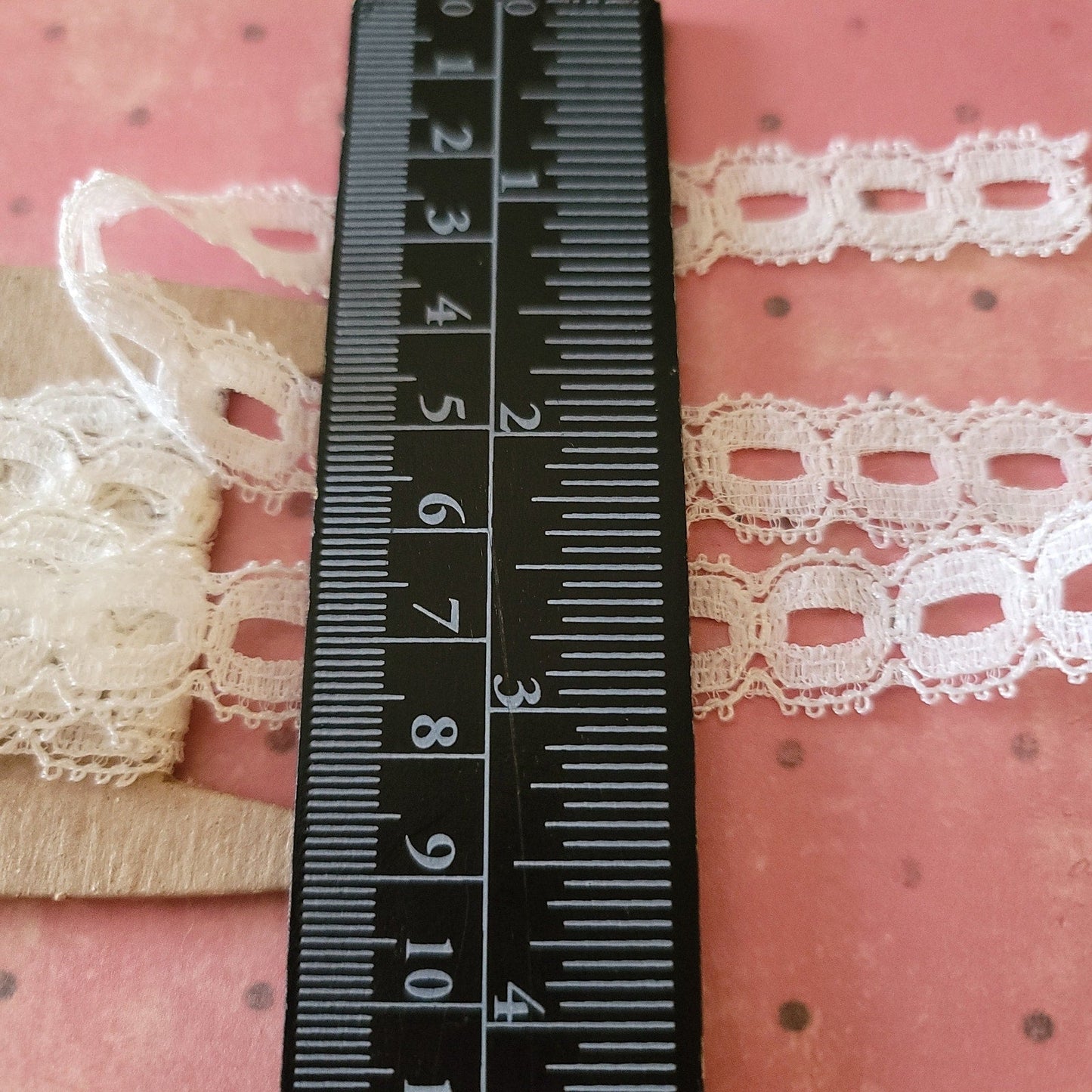 A-02 - 1/2" Vintage Lace - 1 yard