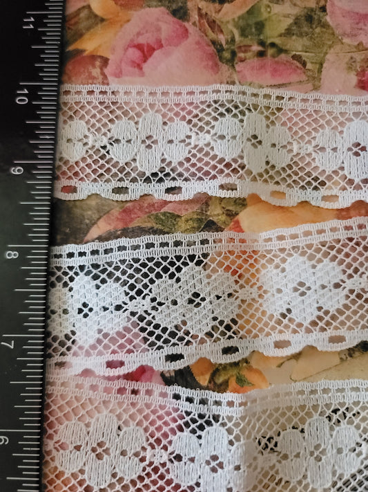 1 1/2" Wide Vintage Lace - 1 Yard - Style# B-65