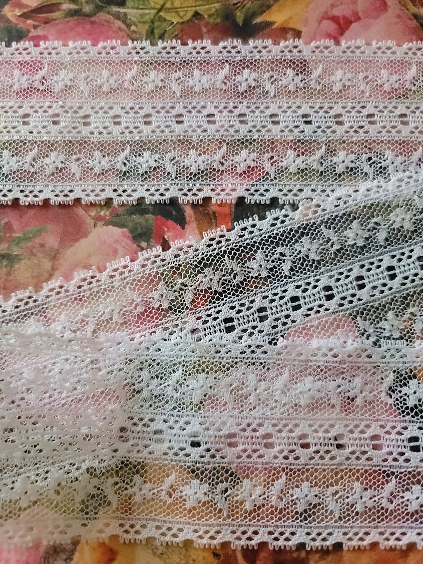 C-49 - 2" Wide Vintage Lace - 1 Yard