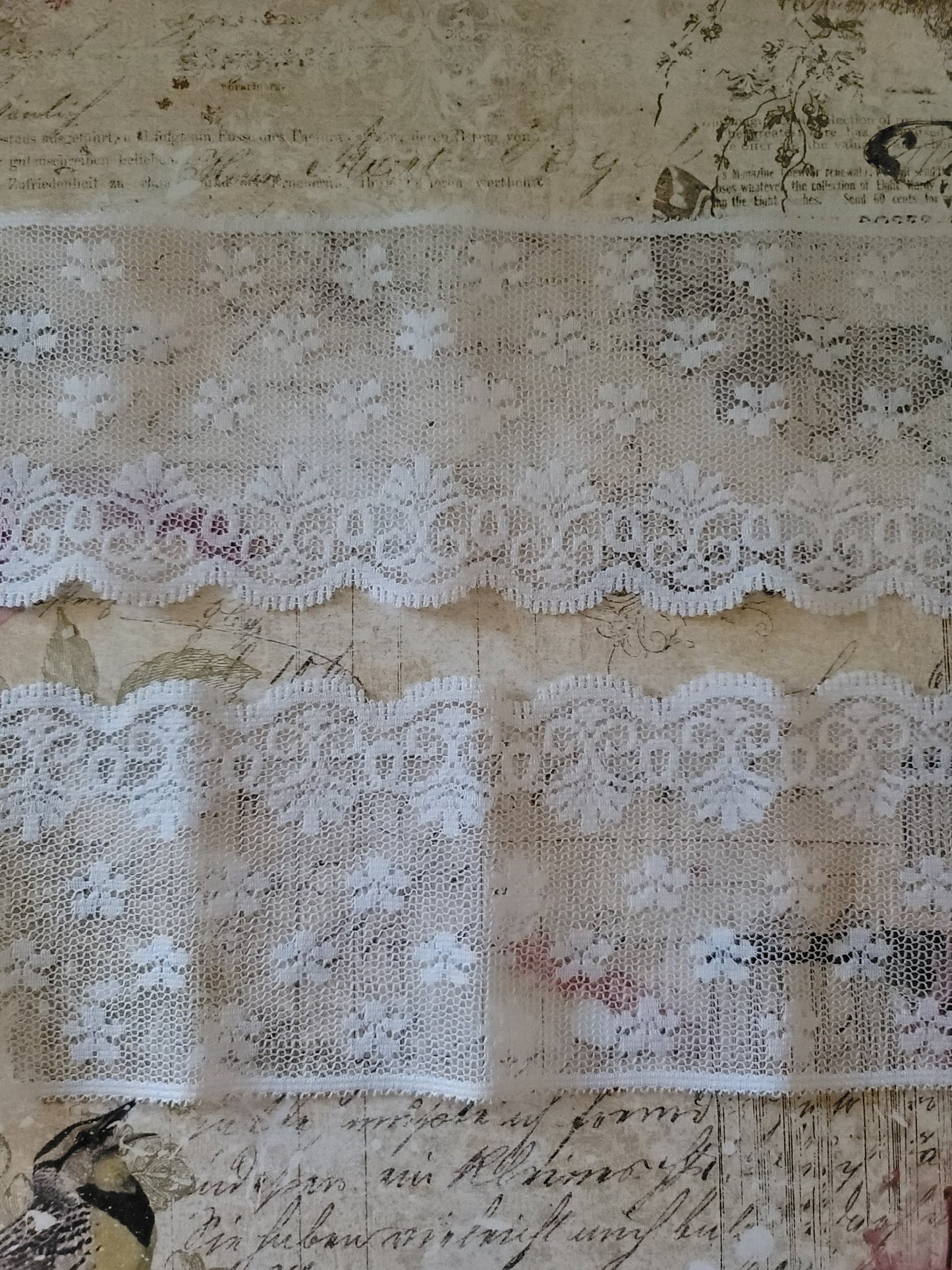 D-01 - 3" Wide Vintage Lace - 1 Yard