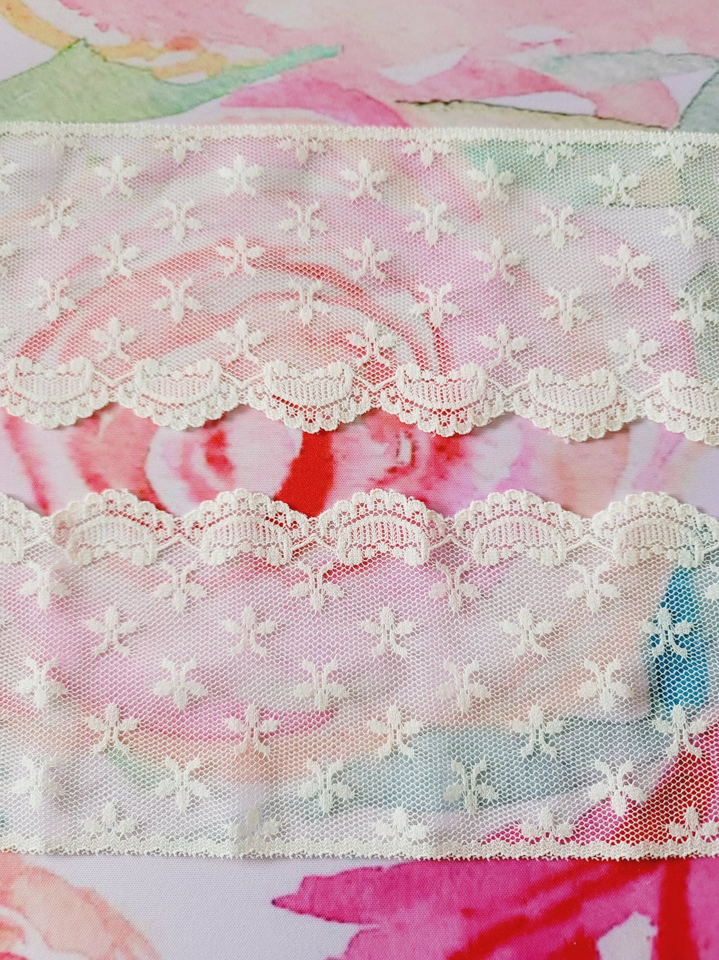 E-11 - 4" Wide Vintage Lace - 1 Yard