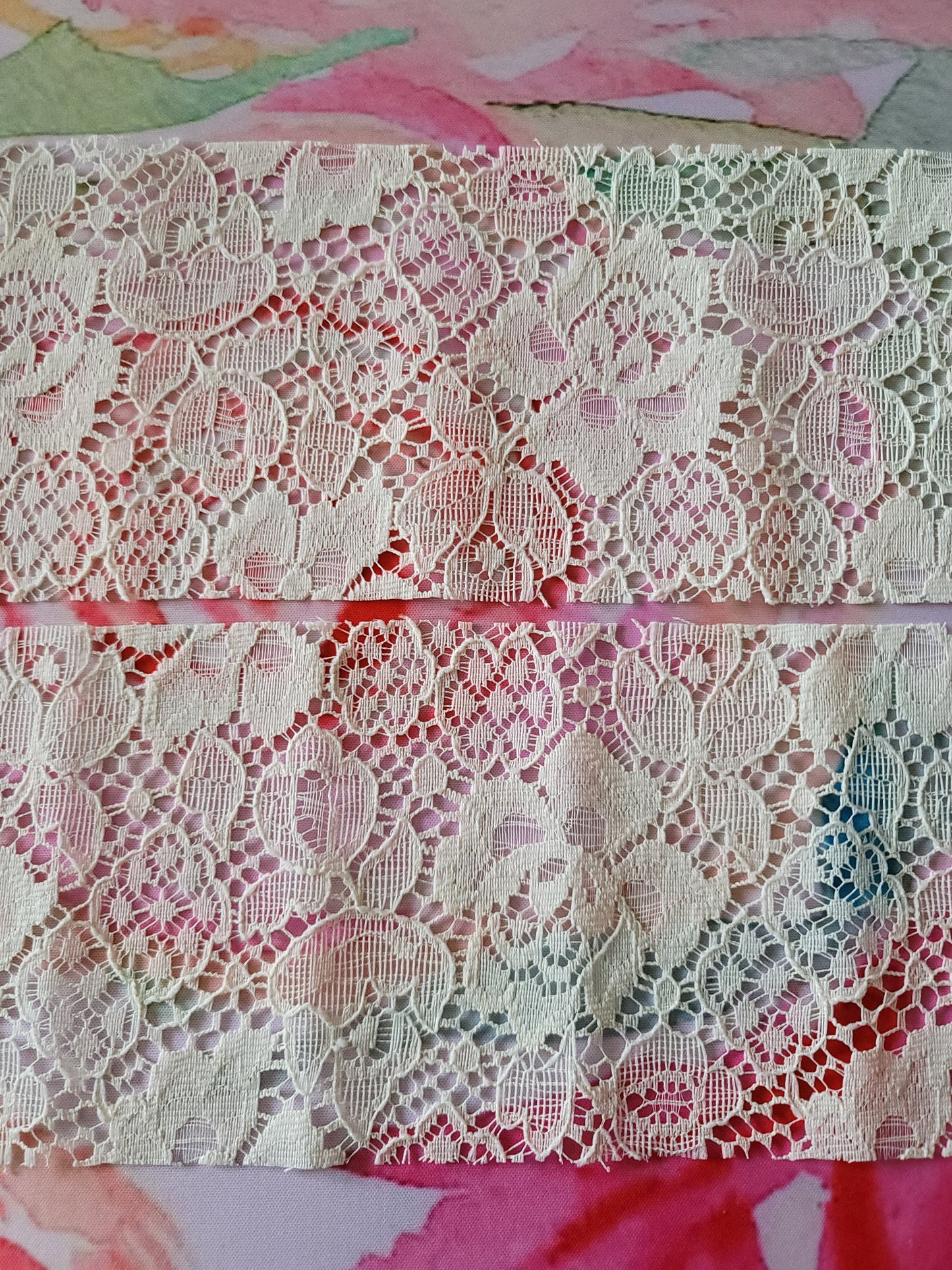 E-12 - 4 1/4" Wide Vintage Lace - 1 Yard