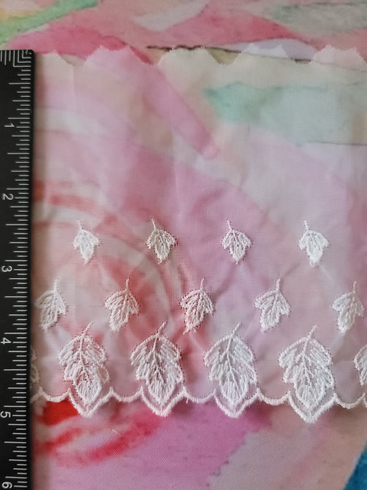 F-06 - 5" Wide Vintage Lace - 1 Yard