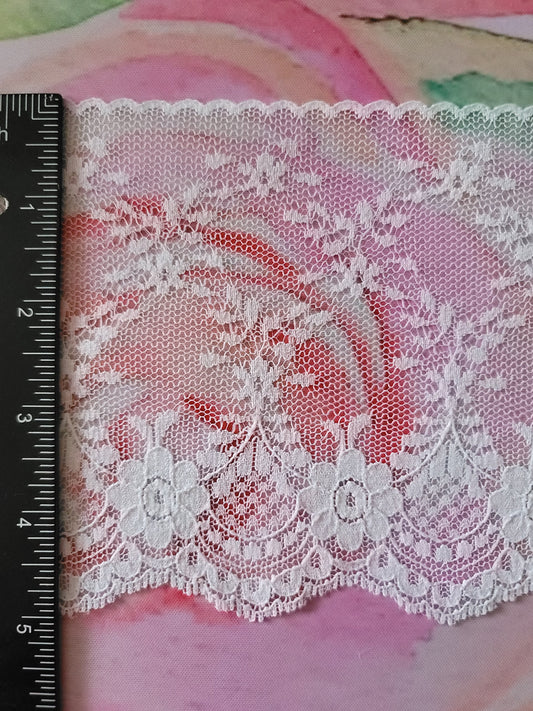 F-07 - 5" Wide Vintage Lace - 1 Yard