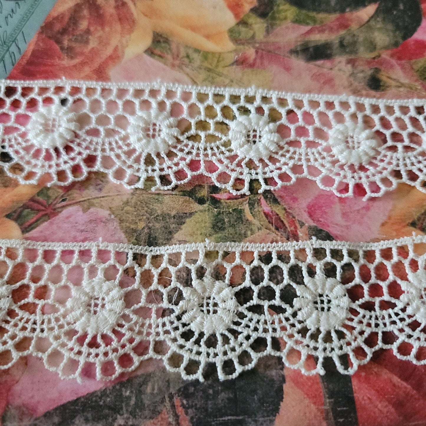 B-85 - 1 5/8" Wide Lace - 1 Yard