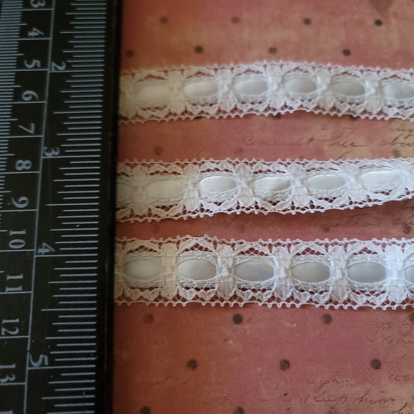 A-25 - 3/4" Vintage Lace - 1 yard