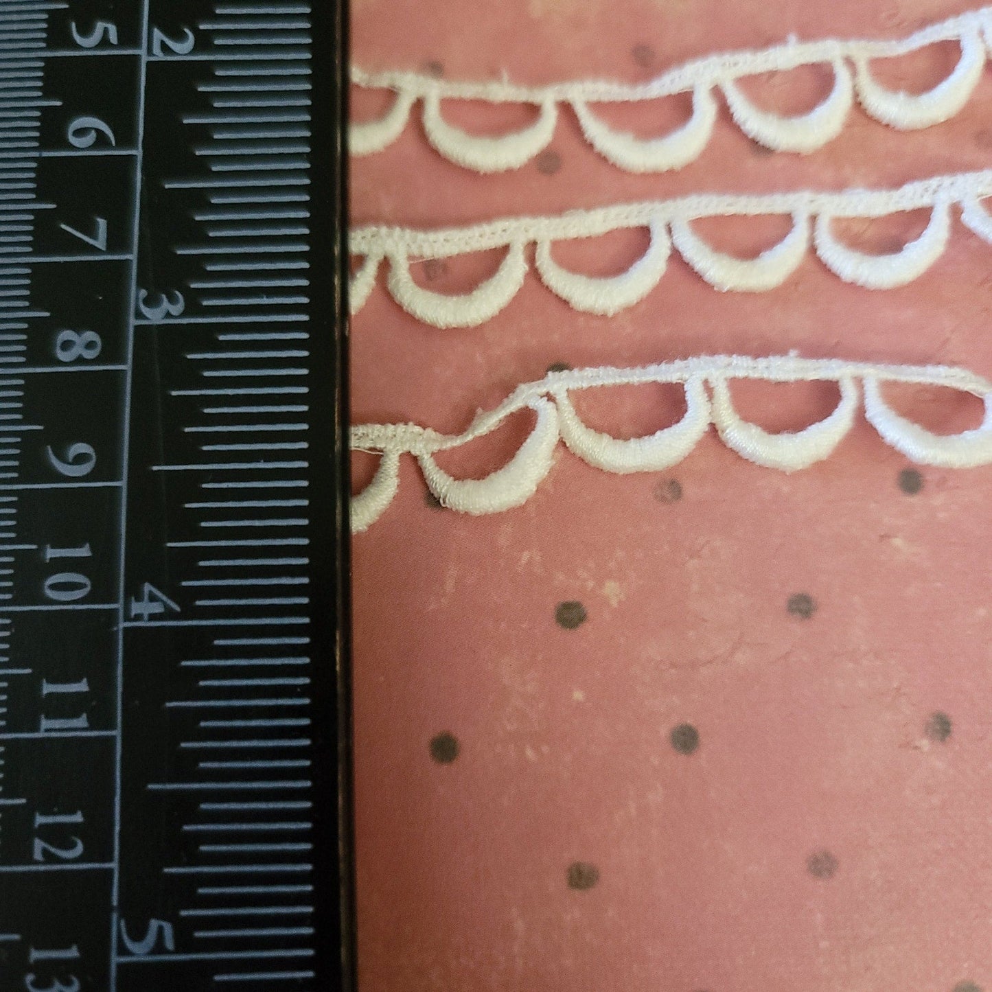 A-40 - 3/8" Vintage Lace - 1 yard
