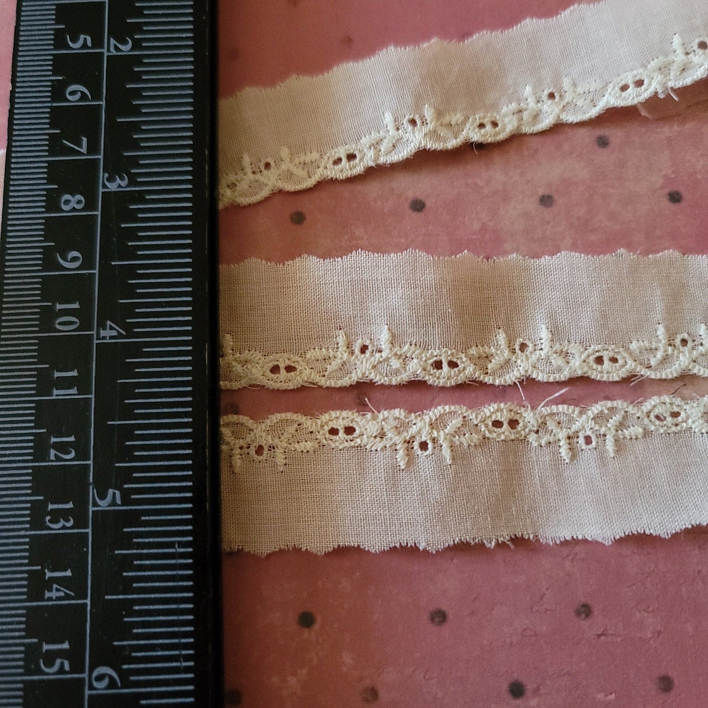 A-31 - 3/4" Vintage Lace - 1 yard