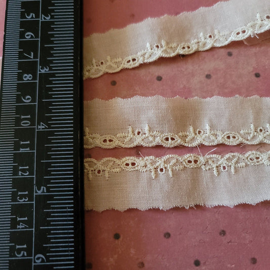 A-31 - 3/4" Vintage Lace - 1 yard