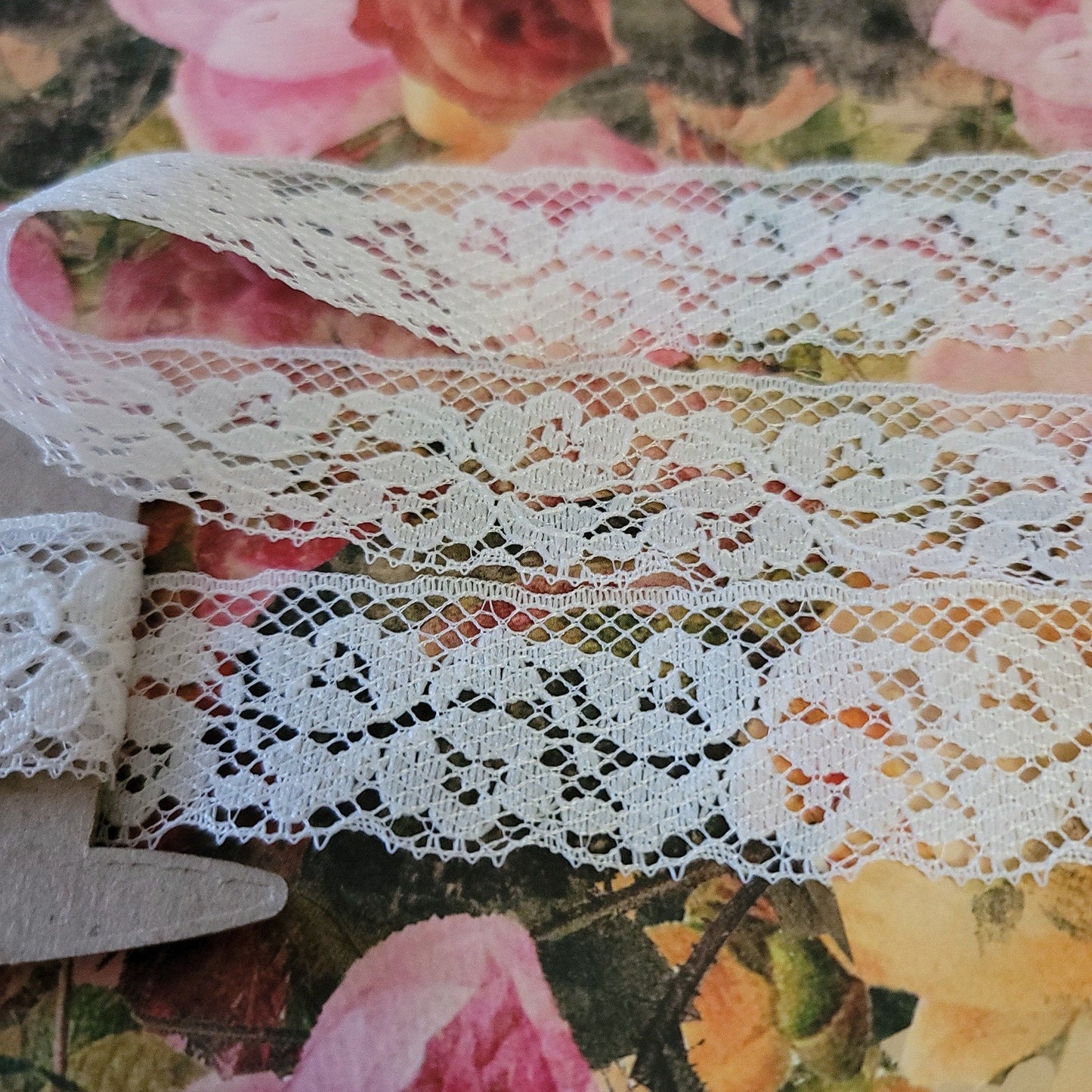 B-01 - 1" Wide Lace - 1 Yard