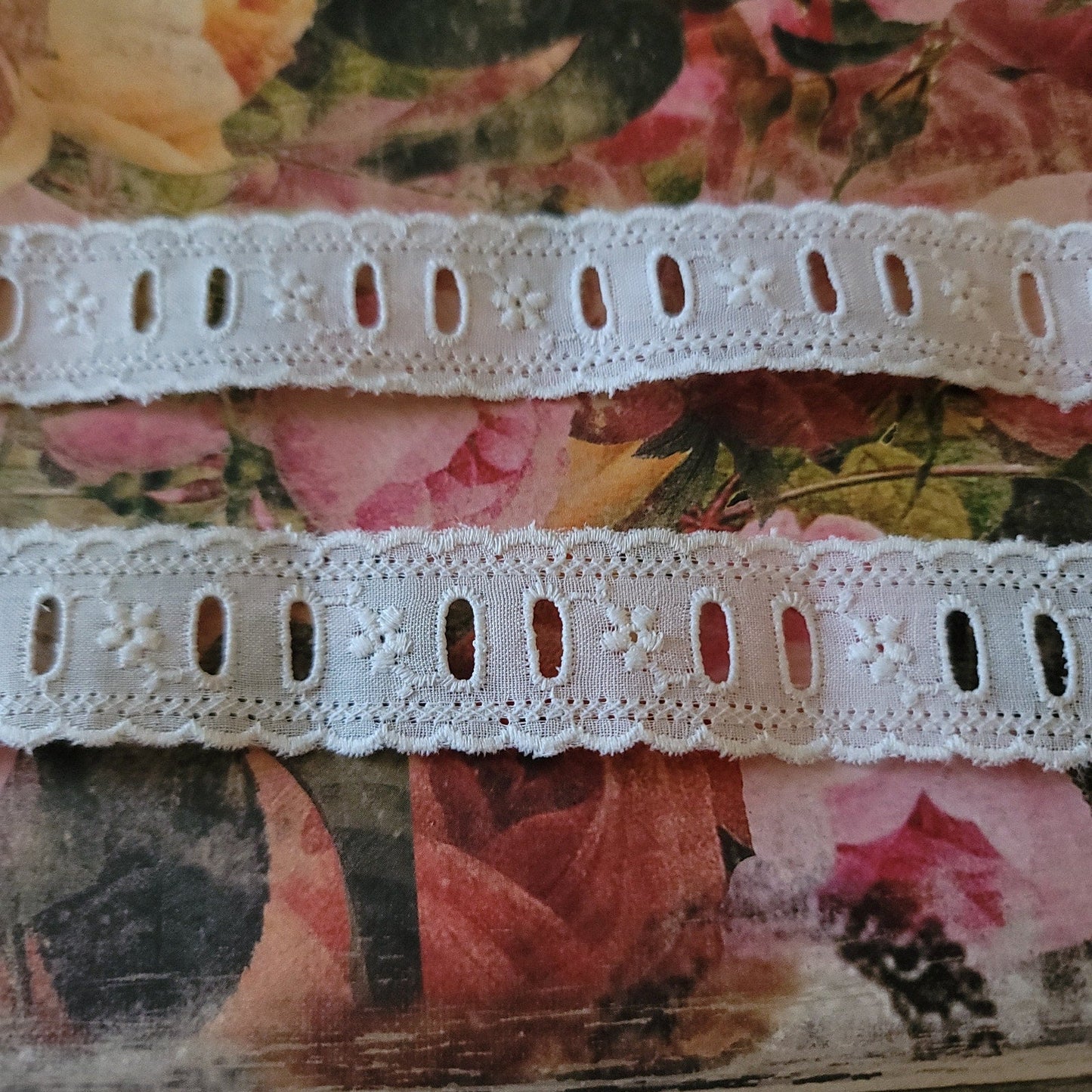 B-36 - 1" Wide Lace - 1 Yard