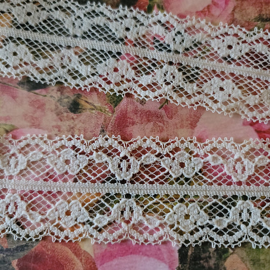 1 5/8" Wide Vintage Lace - 1 Yard -  Style# B-92
