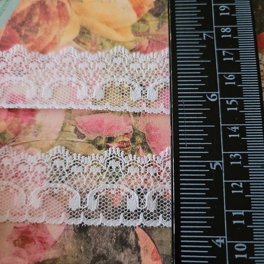 1 1/4" Wide Vintage Lace - 1 Yard -  Style# B-86