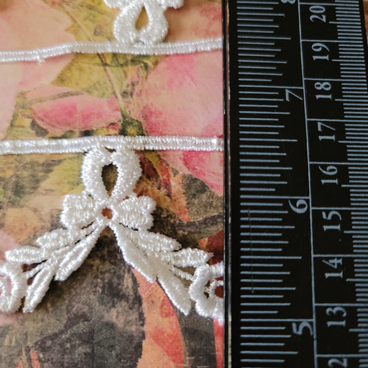 1 3/4" Wide Vintage Lace - 1 Yard -  Style# B-73