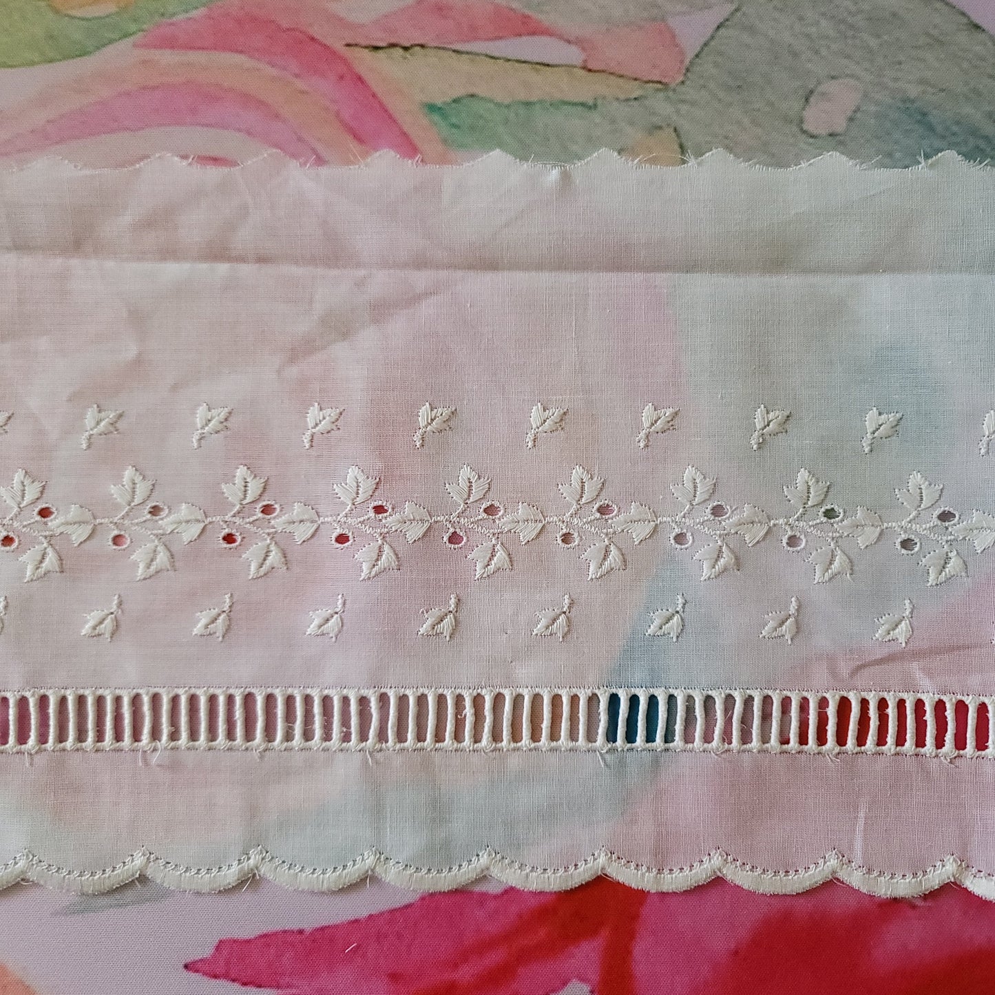 H-01 - 7 1/4" Wide Vintage Lace - 1 Yard