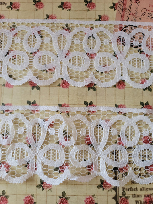 C-13 - 2 1/2" Wide Vintage Lace - 1 Yard