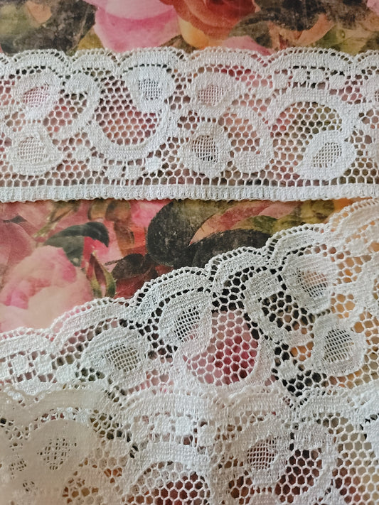 C-45 - 2 1/4" Wide Vintage Lace - 1 Yard