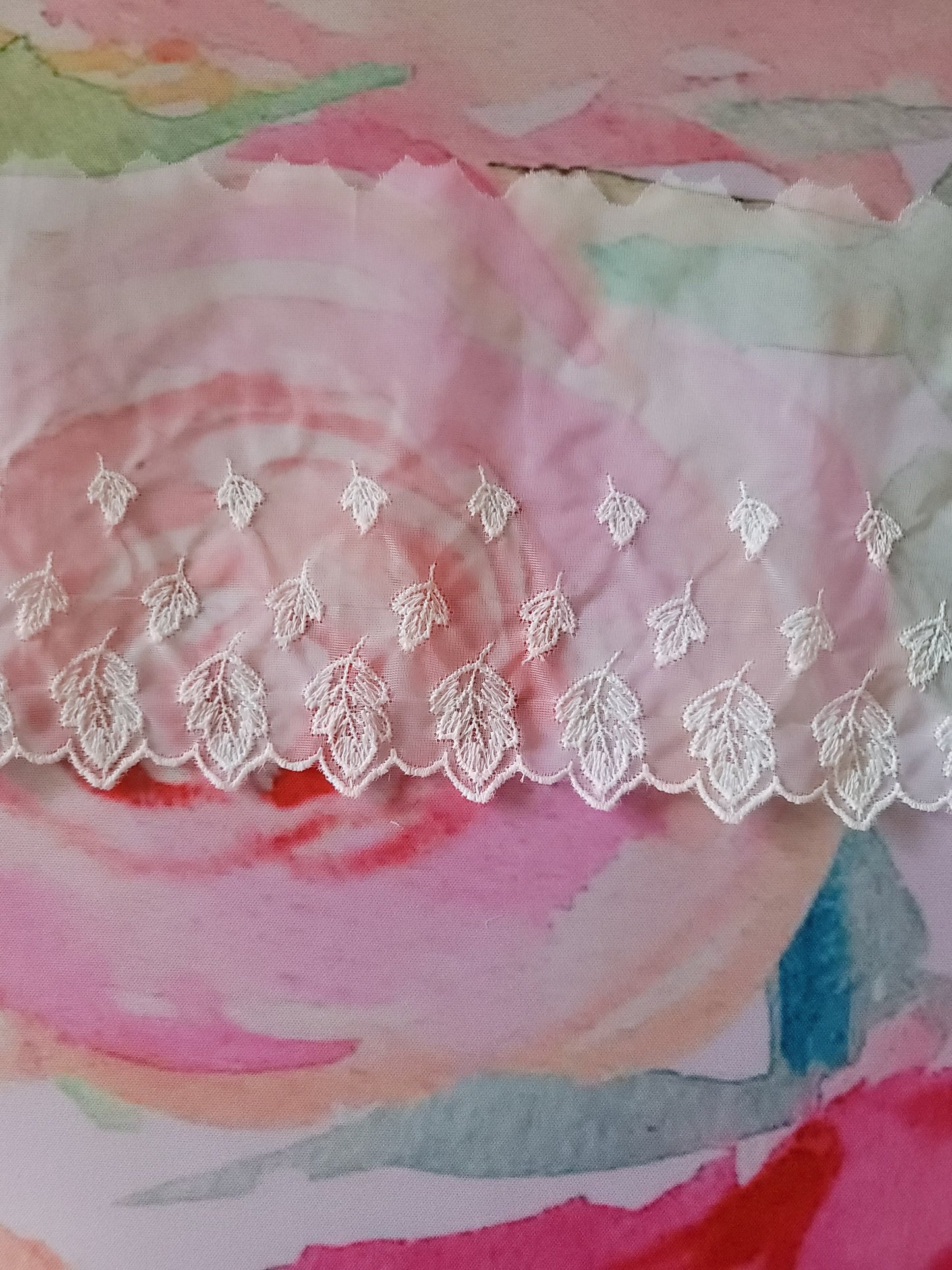 F-06 - 5" Wide Vintage Lace - 1 Yard