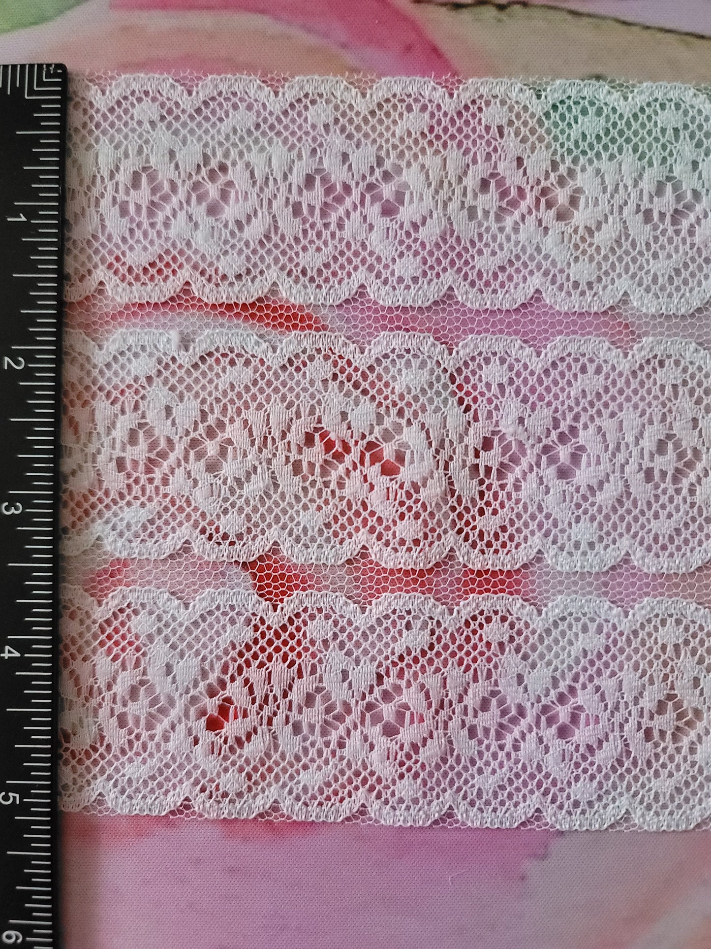 F-08 - 5 1/4" Wide Vintage Lace - 1 Yard