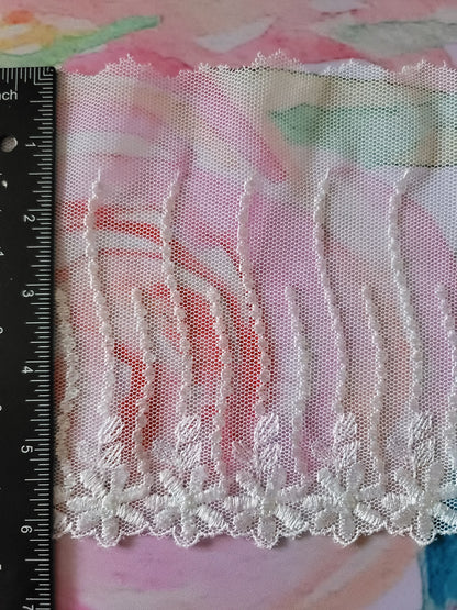 G-01 - 6 1/4" Wide Vintage Lace - 1 Yard