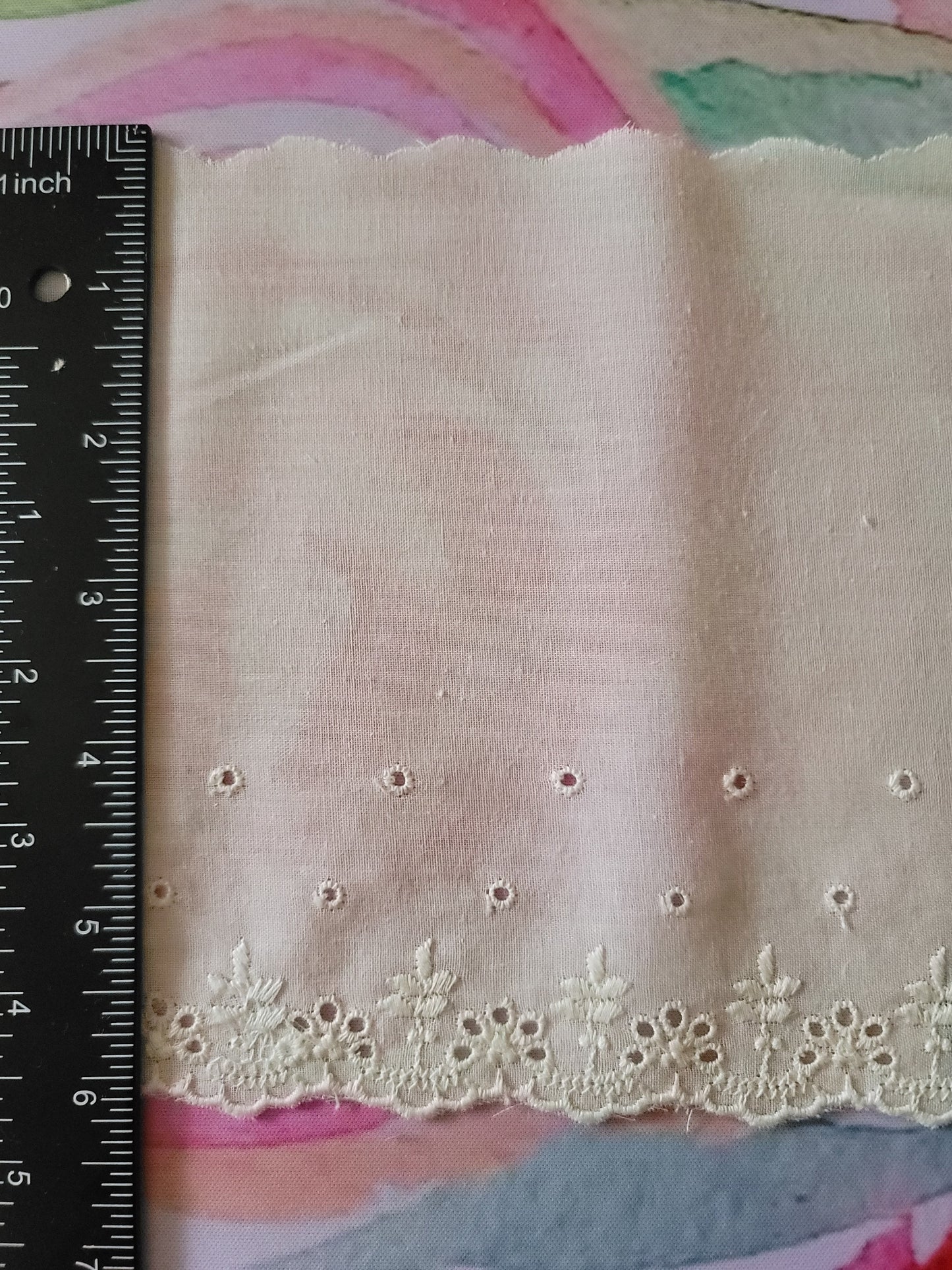 G-02 - 6 1/4" Wide Vintage Lace - 1 Yard