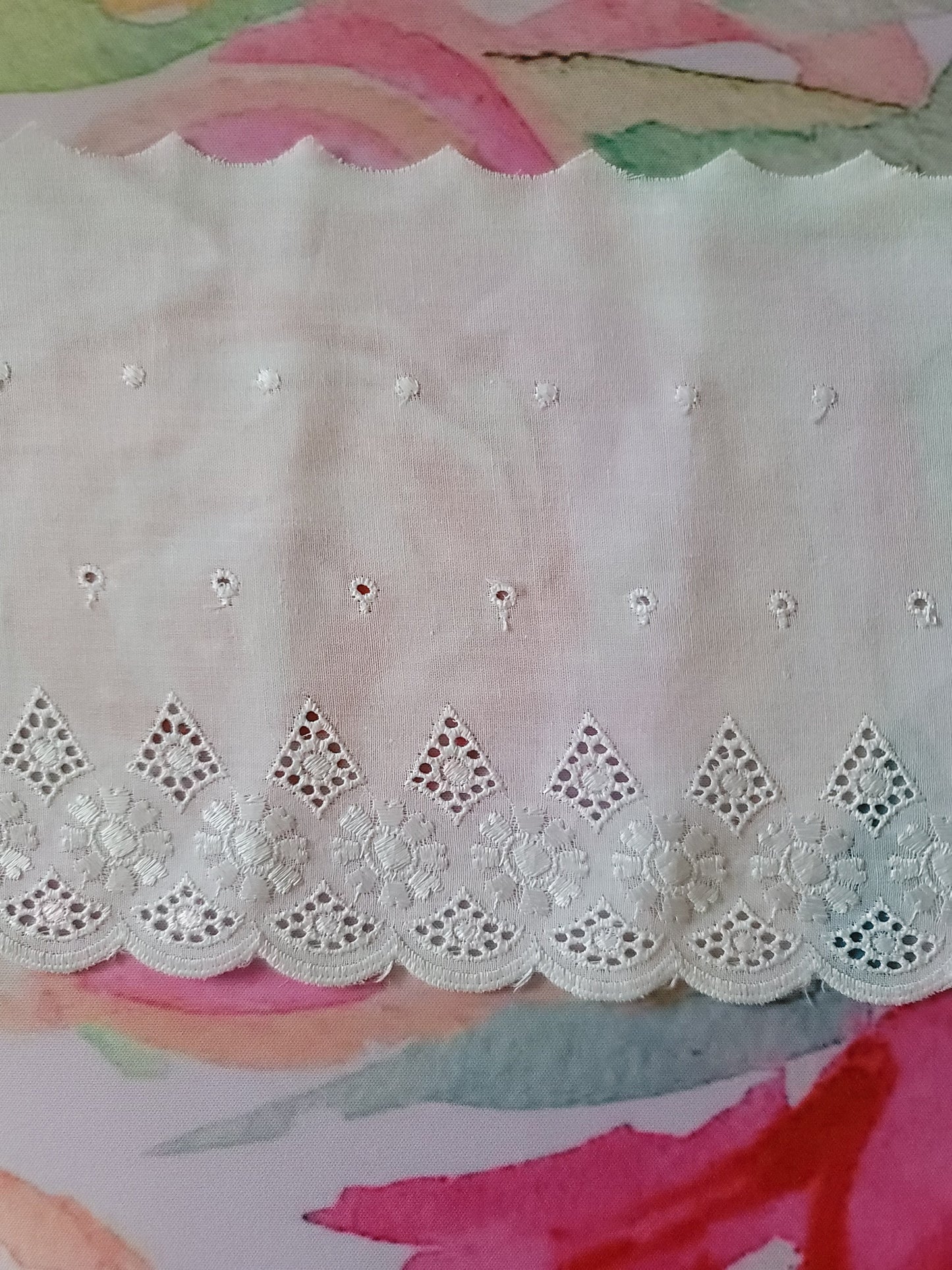 G-05 - 6" Wide Vintage Lace - 1 Yard