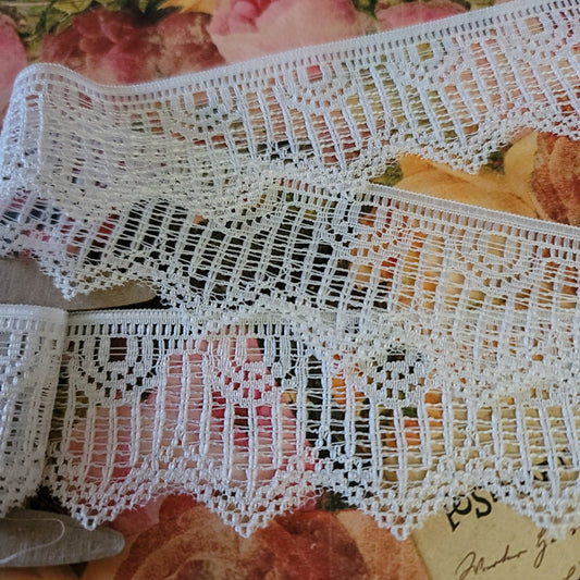 B-02 - 1 3/4" Wide Lace - 1 Yard