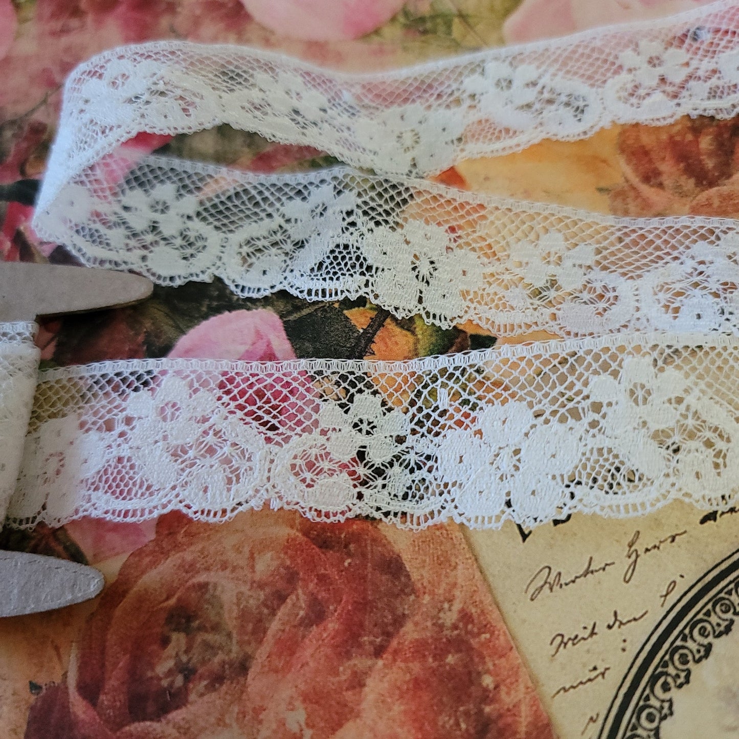 B-03 - 1" Wide Lace - 1 Yard