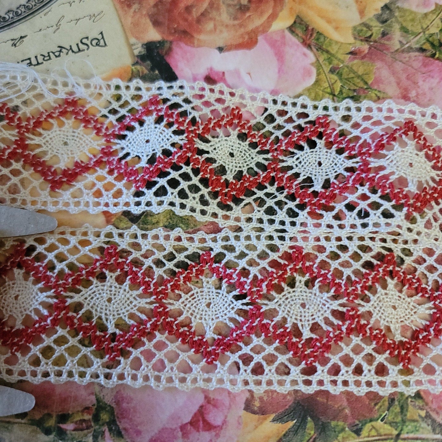 B-07 - 1 3/4" Wide Lace - 1 Yard