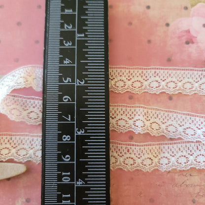 A-12 - 5/8" Wide Lace - 1 yard