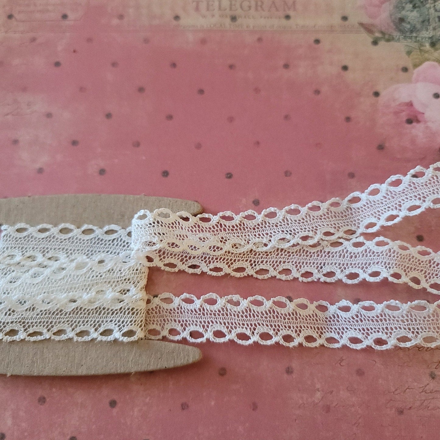 A-13 - 5/8" Wide Lace - 1 yard