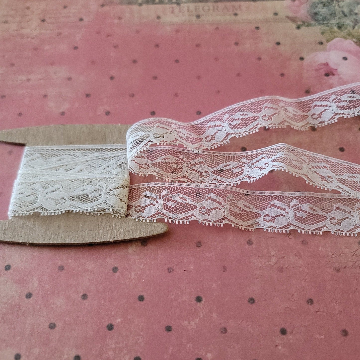 A-06 - 3/4" Wide Lace - 1 yard