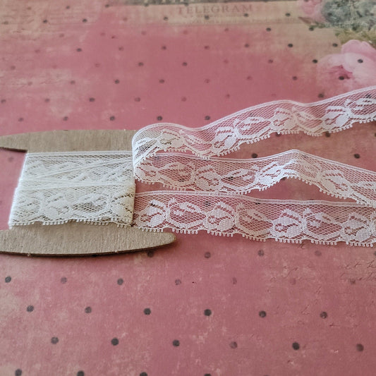 A-06 - 3/4" Wide Lace - 1 yard
