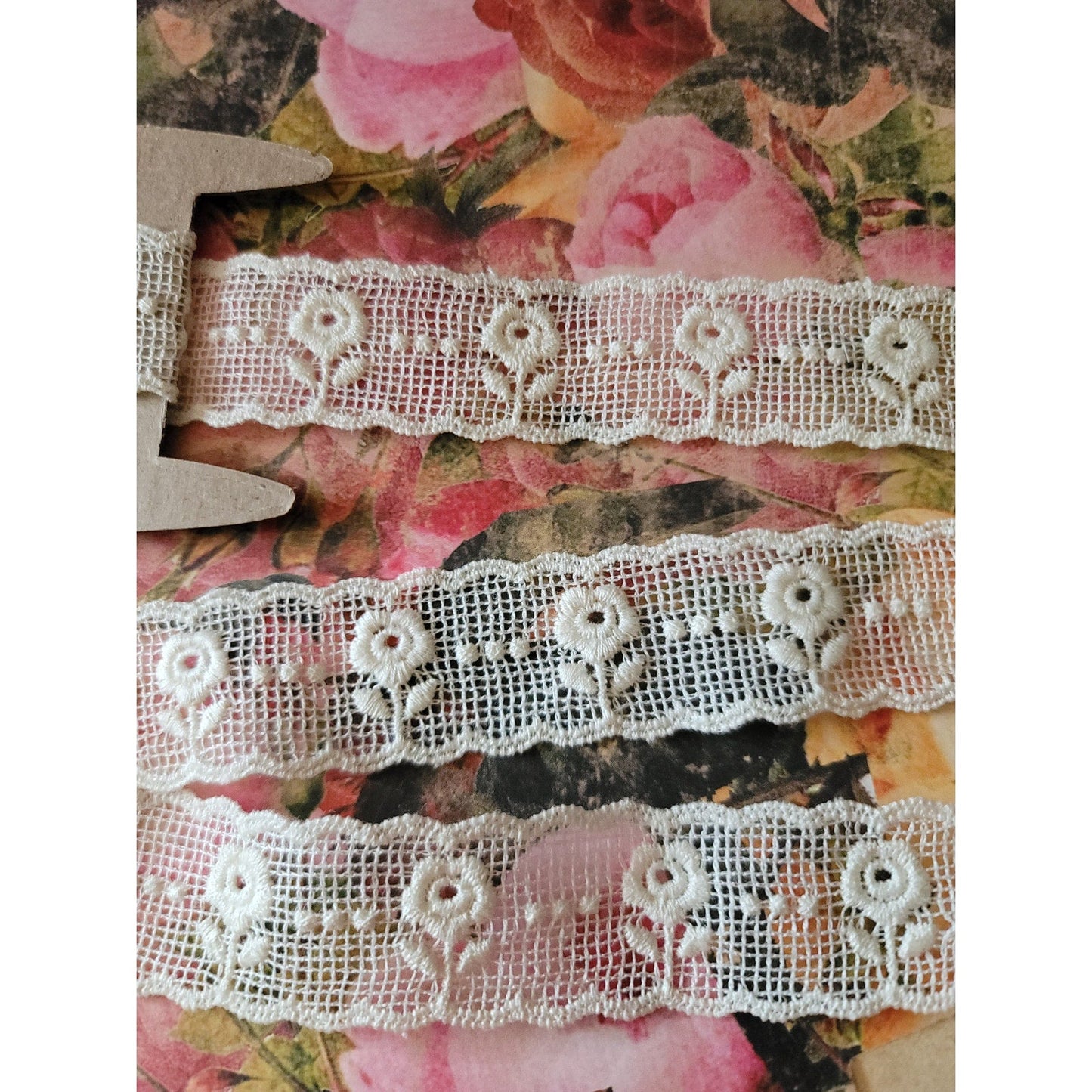 B-53 - 1" Wide Lace - 1 Yard