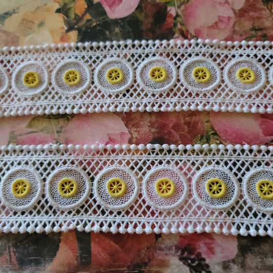 B-38 - 1 3/4" Wide Lace - 1 Yard