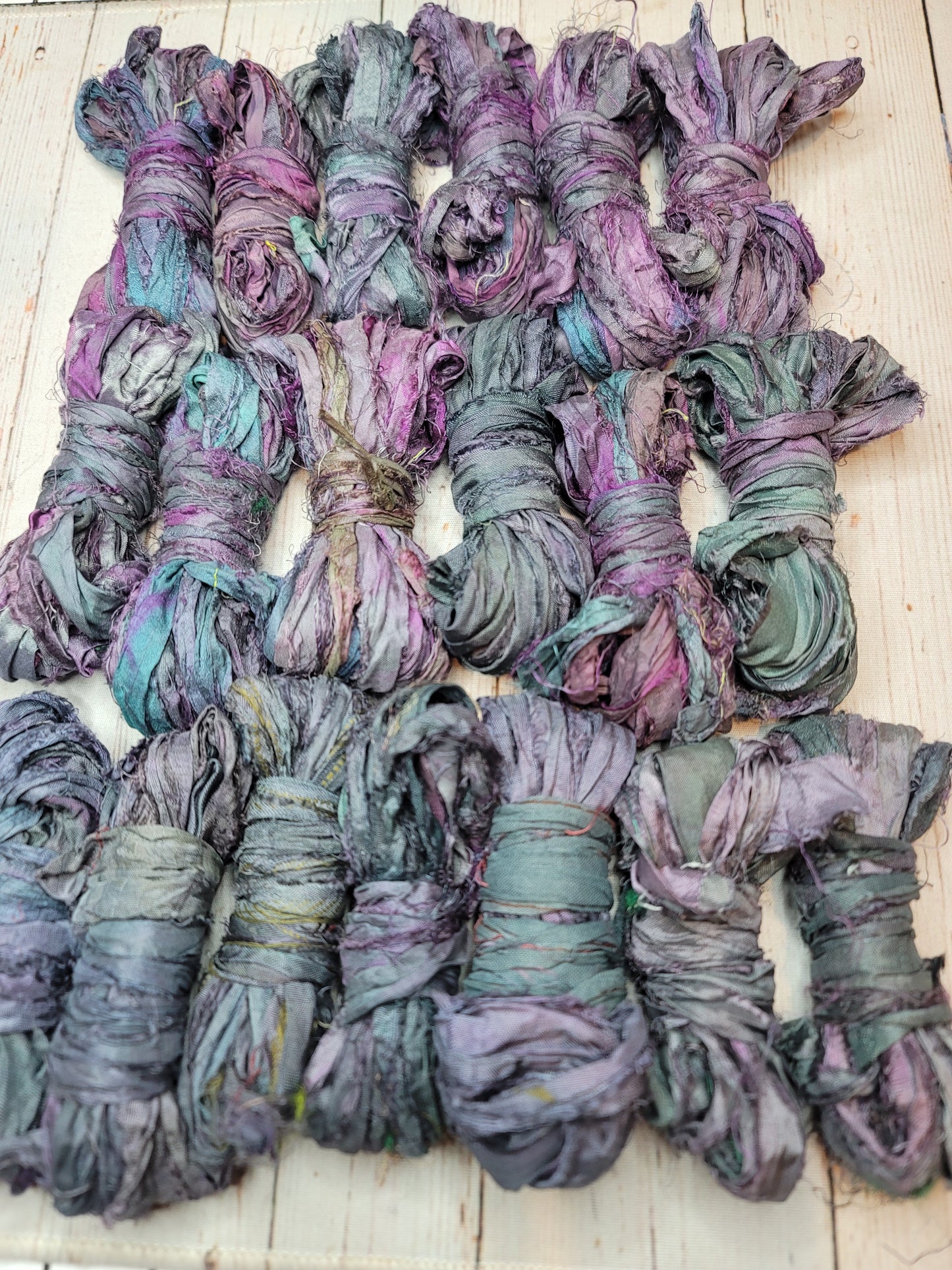 Silk Sari Ribbon 5 Yard Mini Skein Color #040